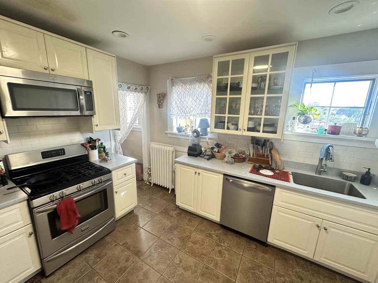 12 Indiana Ave #2 - Photo 7 of 31