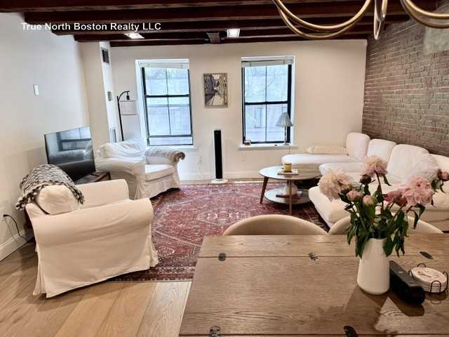 120 Commercial St #3-4