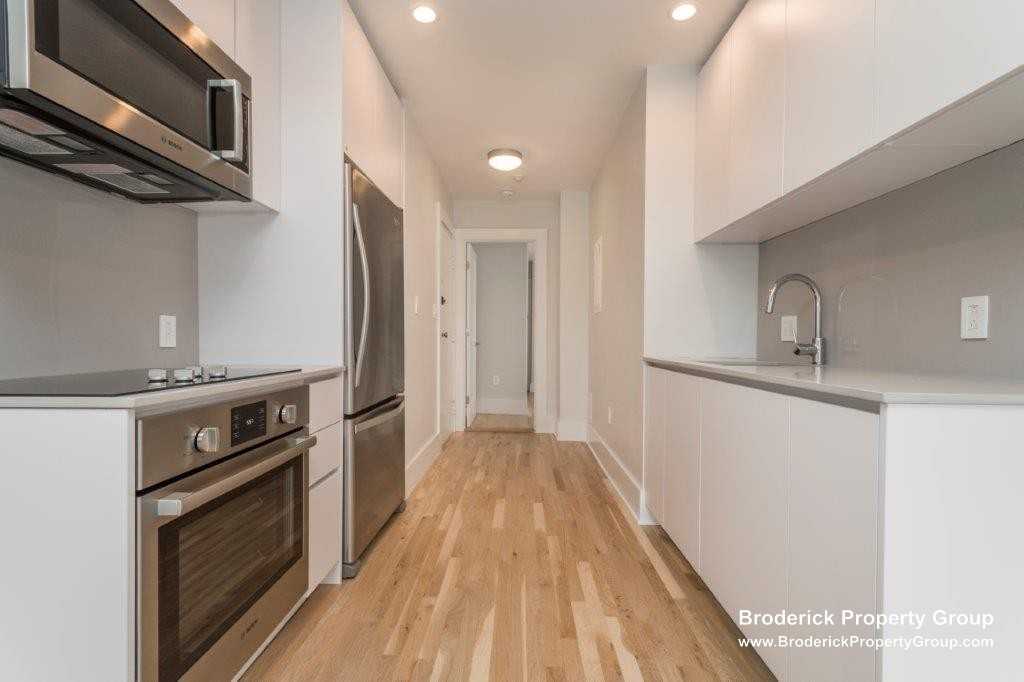 4 Elko St #6 - Photo 3 of 17