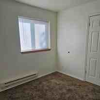 2135 Alan St - Photo 4 of 12
