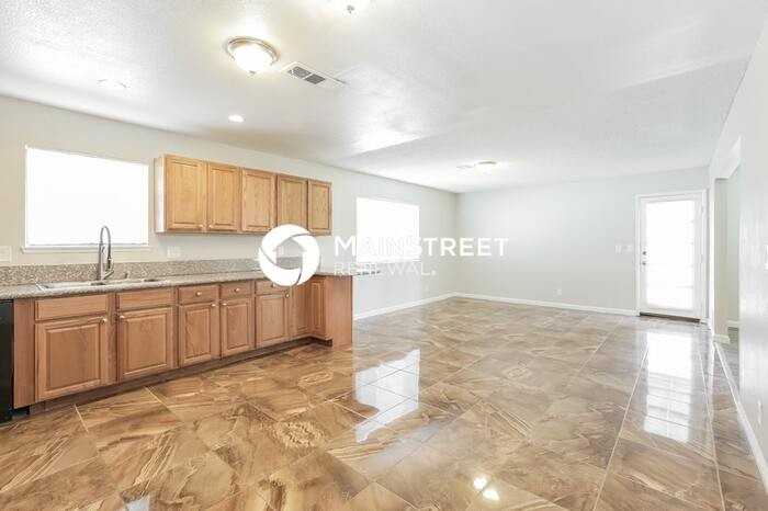 4570 Paseo El Rio Dr - Photo 5 of 16