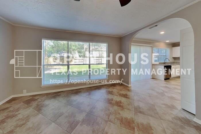 9322 Wandsworth Dr - Photo 7 of 21