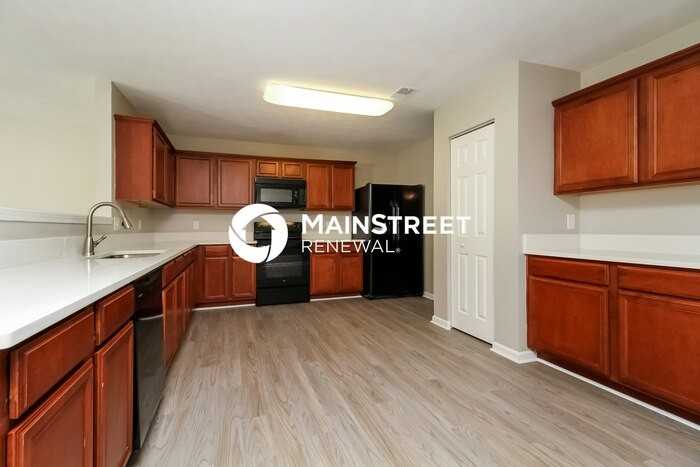 3704 Blaze Dr - Photo 7 of 17