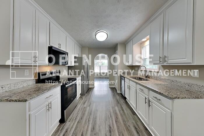658 Castlebrooke Way - Photo 6 of 23