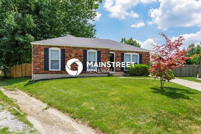 8209 Chickering Way - Photo 4 of 16