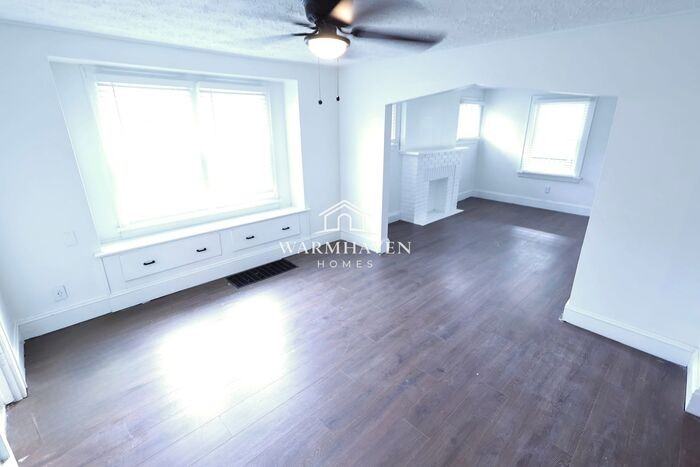 1313 Coventry St - Photo 3 of 11