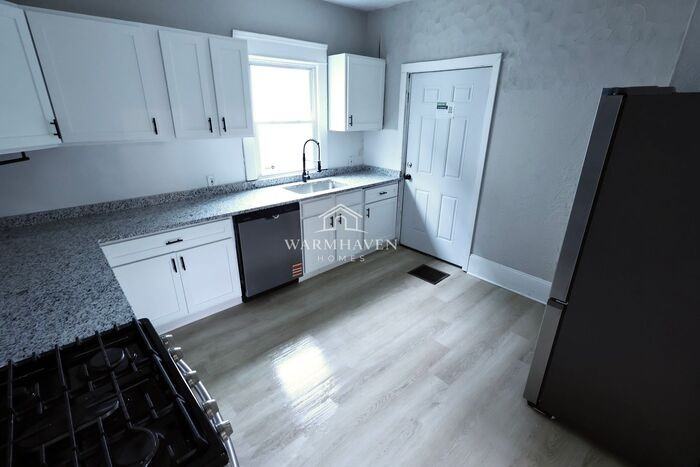 91 Westwood Ave - Photo 5 of 15