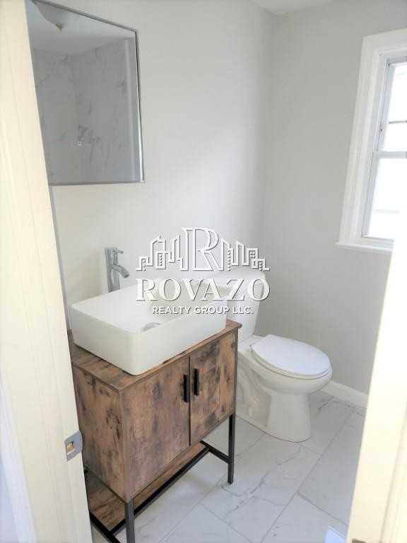 594 Christopher Street #2D - Photo 4 of 13