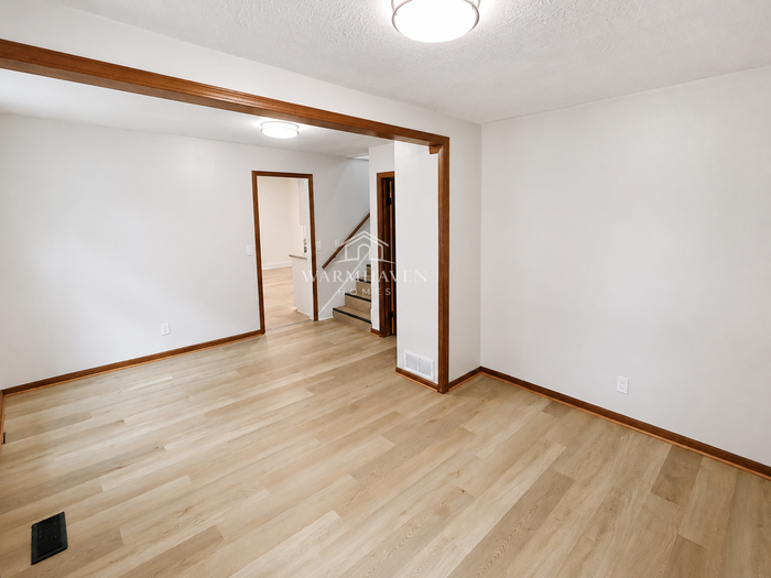 303 Barder Ave - Photo 3 of 13