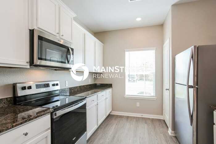 25242 Dickens Dr - Photo 7 of 17