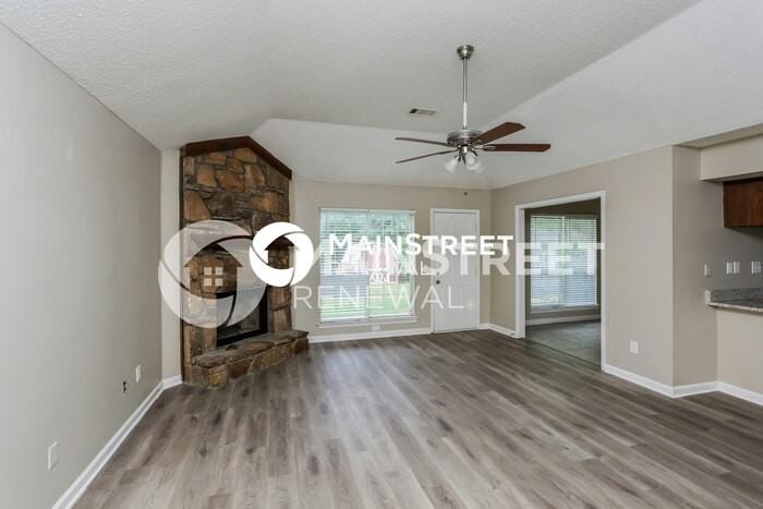 1247 Grange Way Dr - Photo 4 of 16