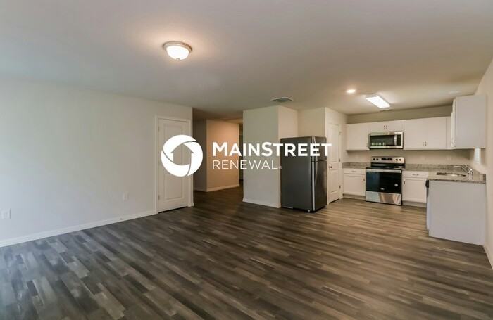 1445 Laurel Ave - Photo 4 of 15