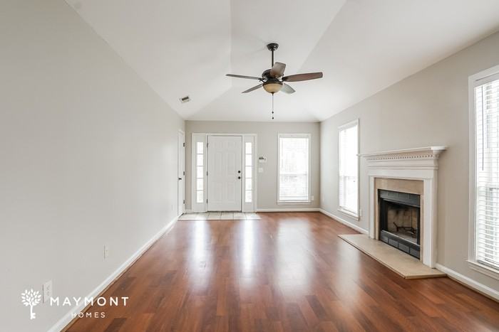 349 Camden Cove Cir - Photo 4 of 11