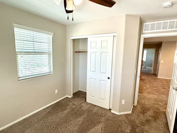 7363 W Cambridge Ave - Photo 2 of 22