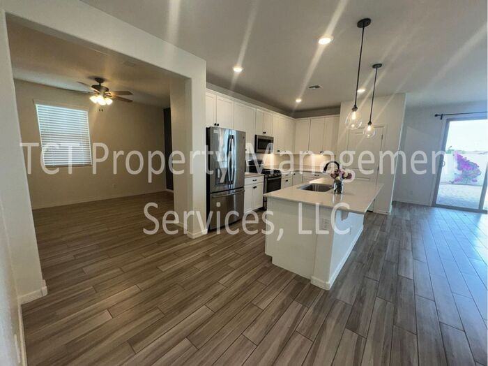 1060 W Canyonlands Ct - Photo 5 of 18