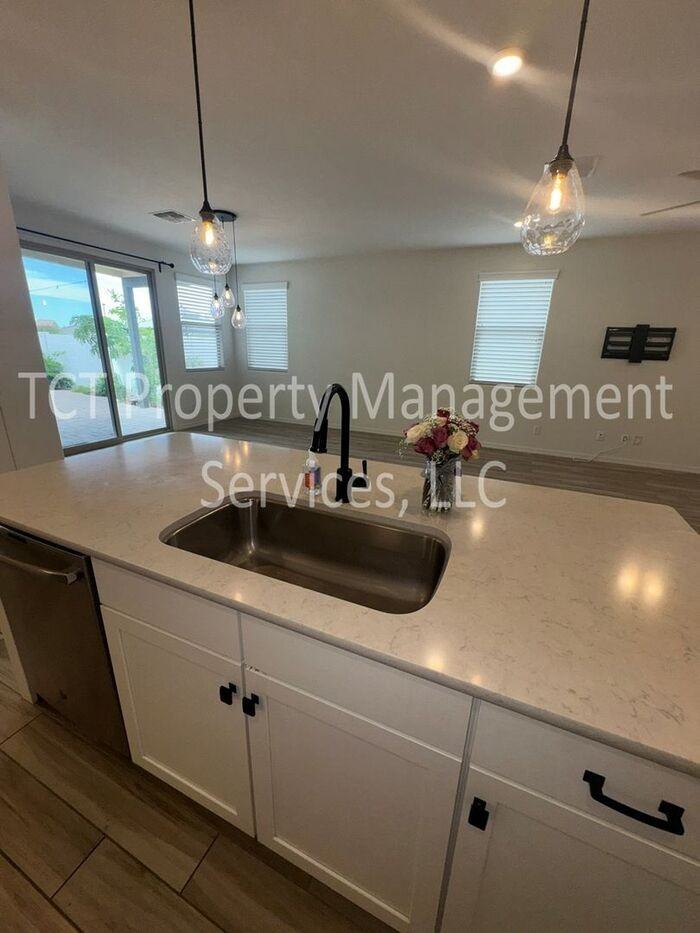 1060 W Canyonlands Ct - Photo 6 of 18