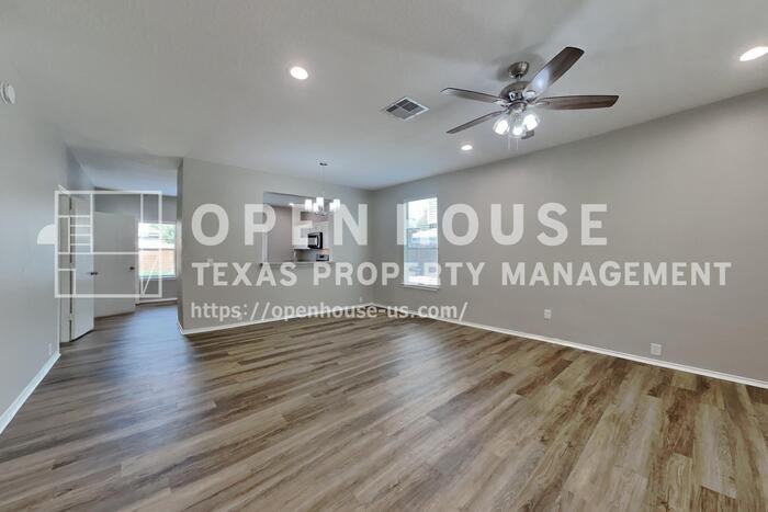 6211 Gillian Park Dr - Photo 5 of 20