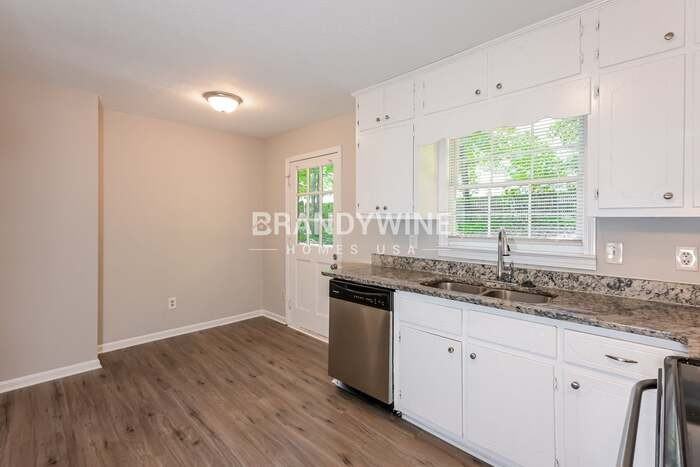 5386 Black Rock Ct - Photo 5 of 22