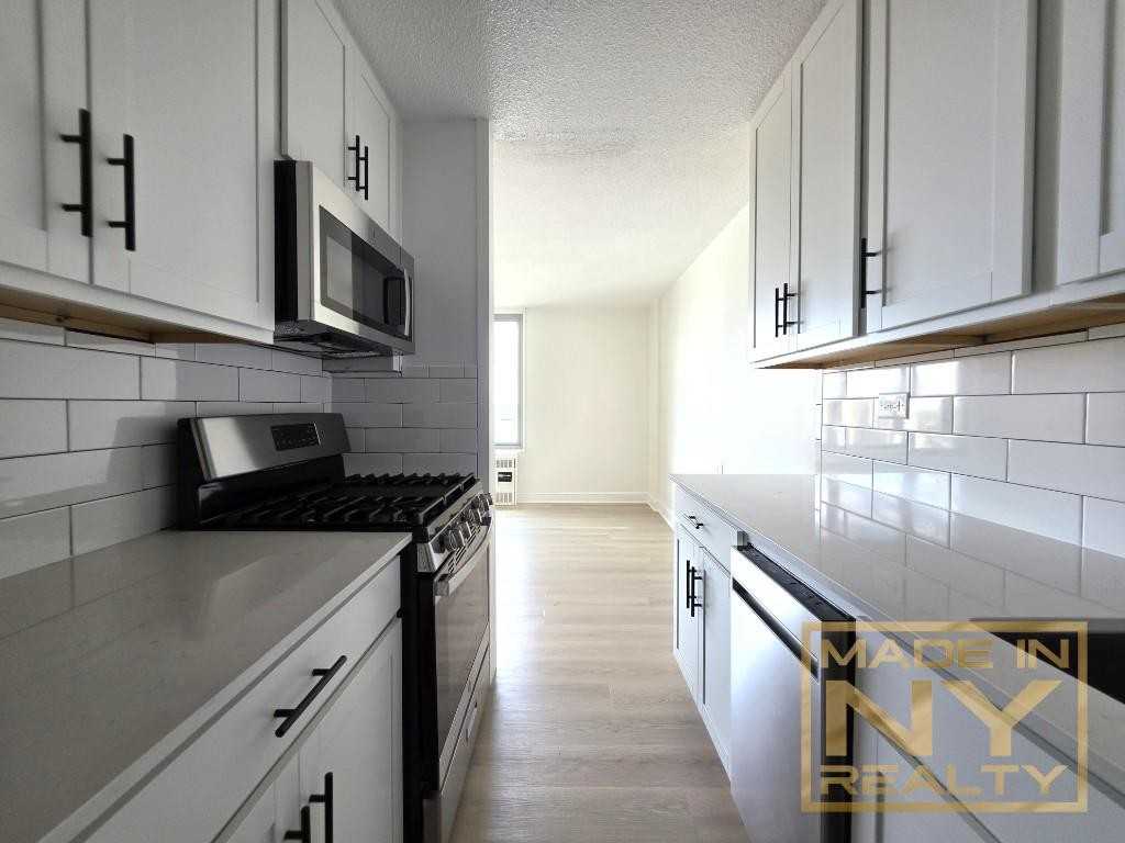 3333 Broadway #D15B - Photo 2 of 6
