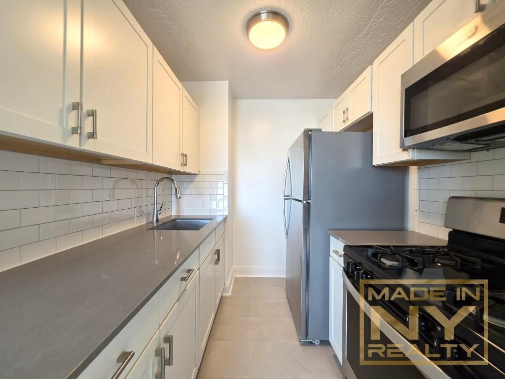 3333 Broadway #D12J - Photo 2 of 6
