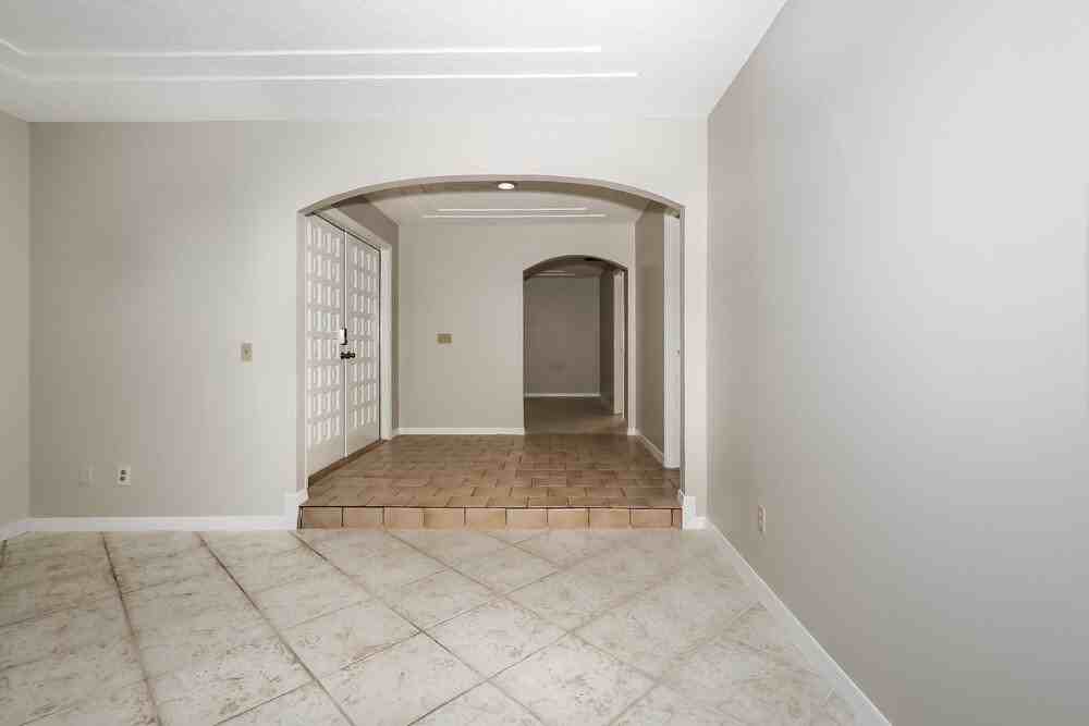 14480 Stirrup Ln - Photo 5 of 16