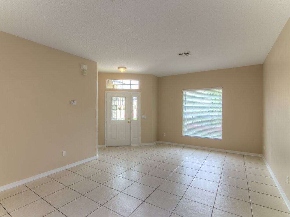 14122 Sapphire Bay Cir - Photo 2 of 17