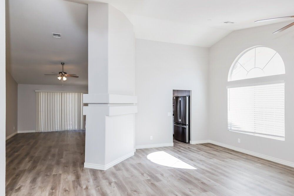816 Stillwater Ln - Photo 5 of 16