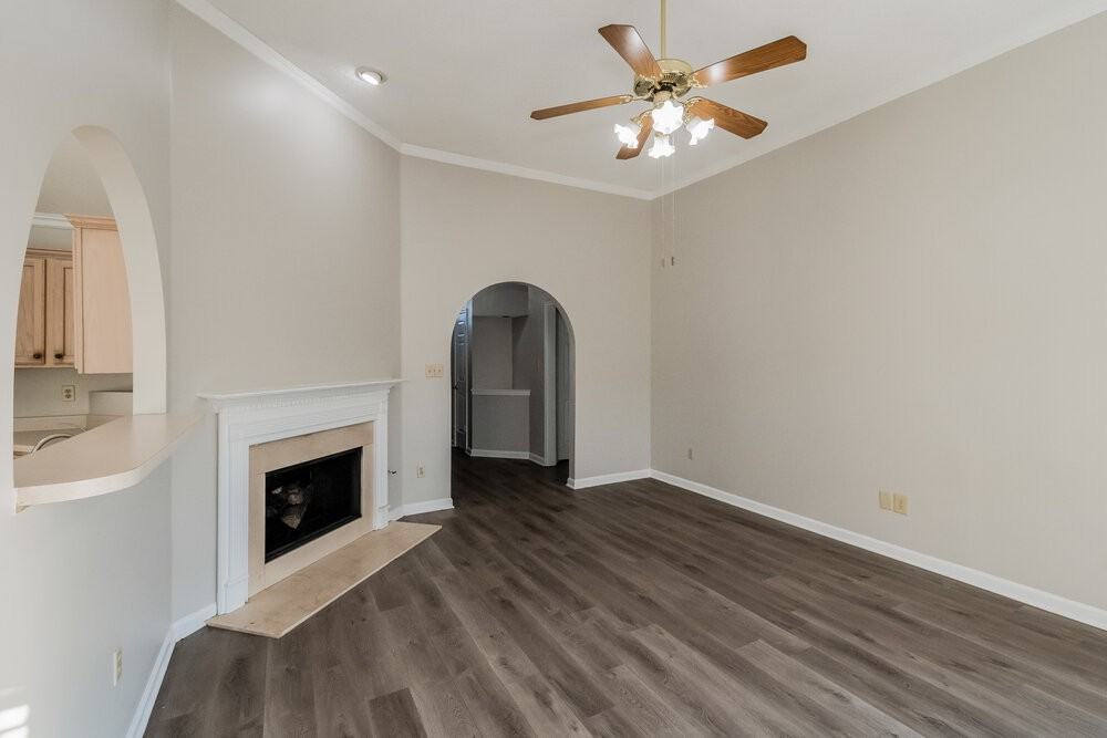 406 N Ericson Rd - Photo 5 of 16