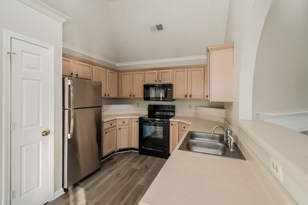 406 N Ericson Rd - Photo 7 of 16