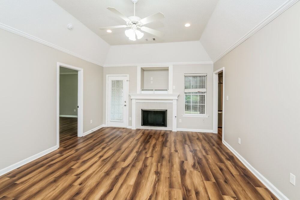 355 Village Dr - Photo 5 of 16