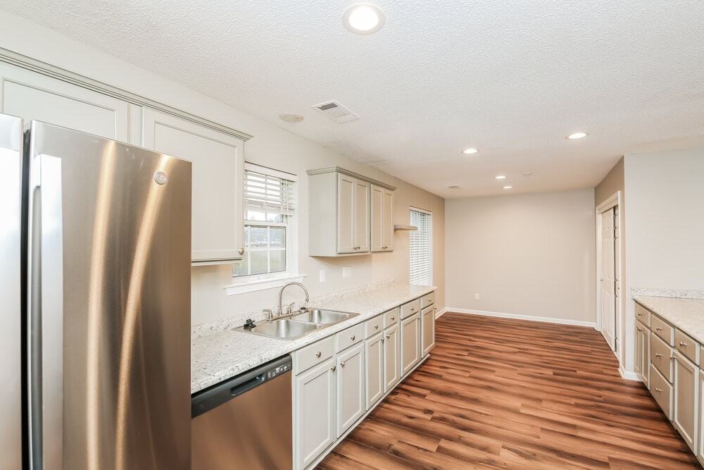 355 Village Dr - Photo 6 of 16