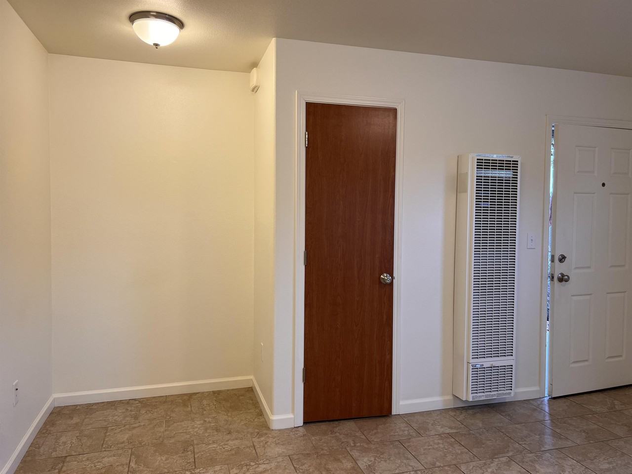 1650 Margo Lane. A - Photo 5 of 6