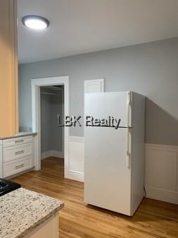9 Cambria Rd #1 - Photo 3 of 11