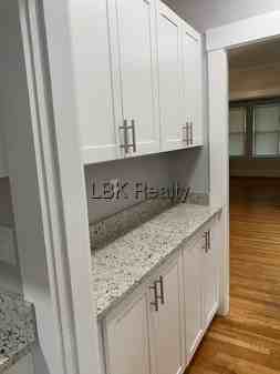 9 Cambria Rd #1 - Photo 4 of 11