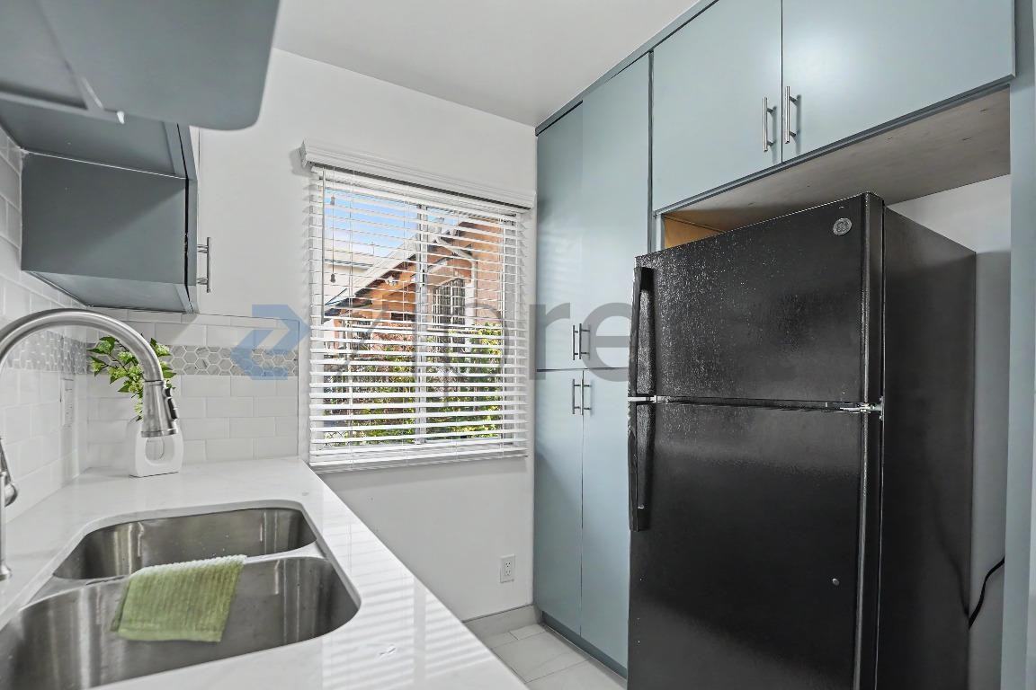 10623 S Budlong Ave #2 - Photo 7 of 14