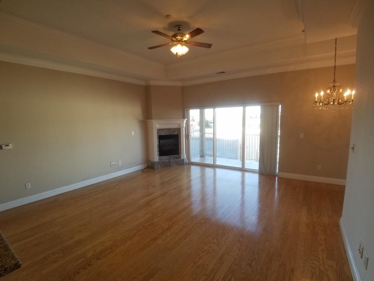 569 Merritt Ave - Photo 5 of 9