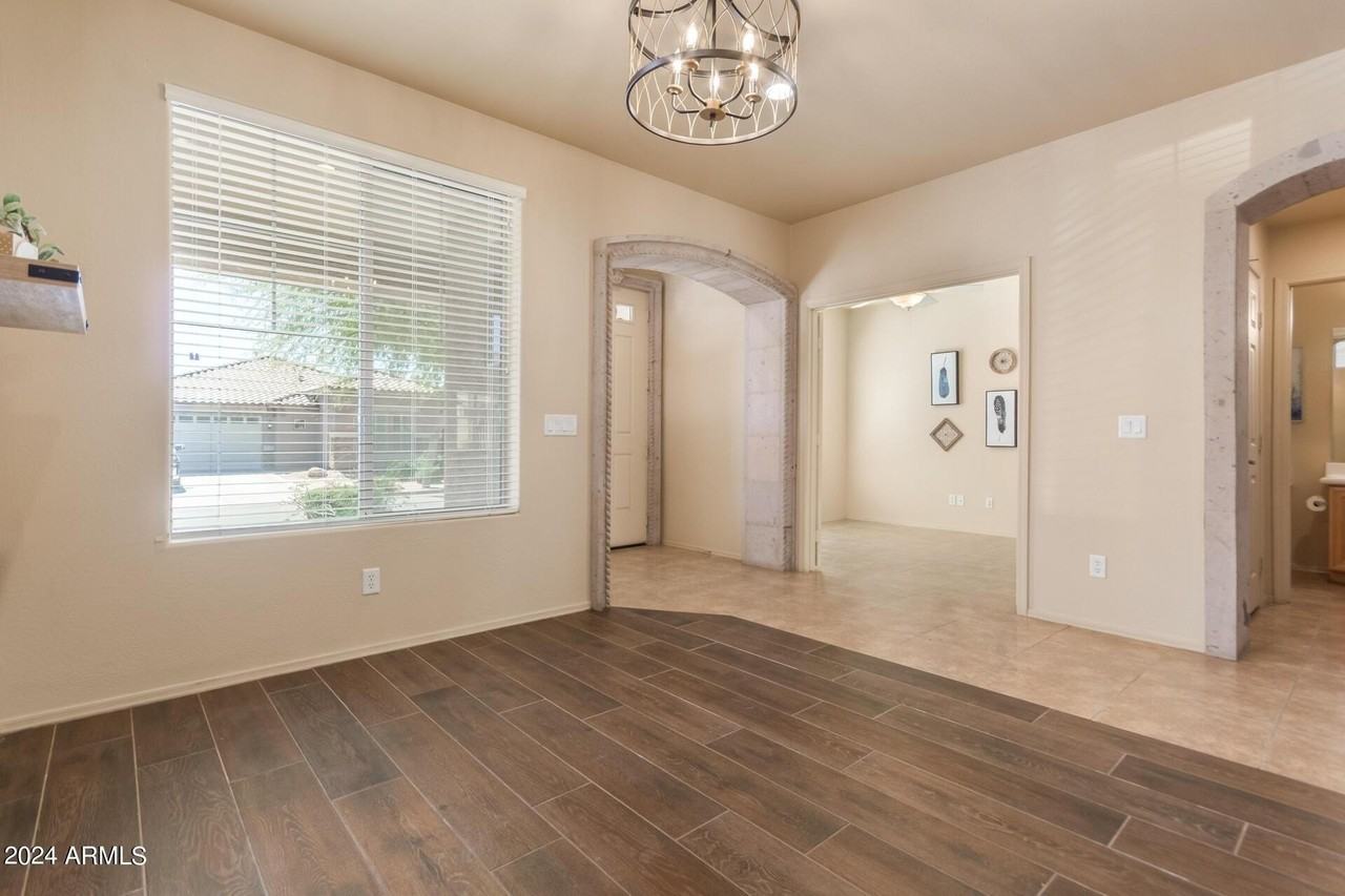 35305 N 31st Dr - Photo 6 of 42