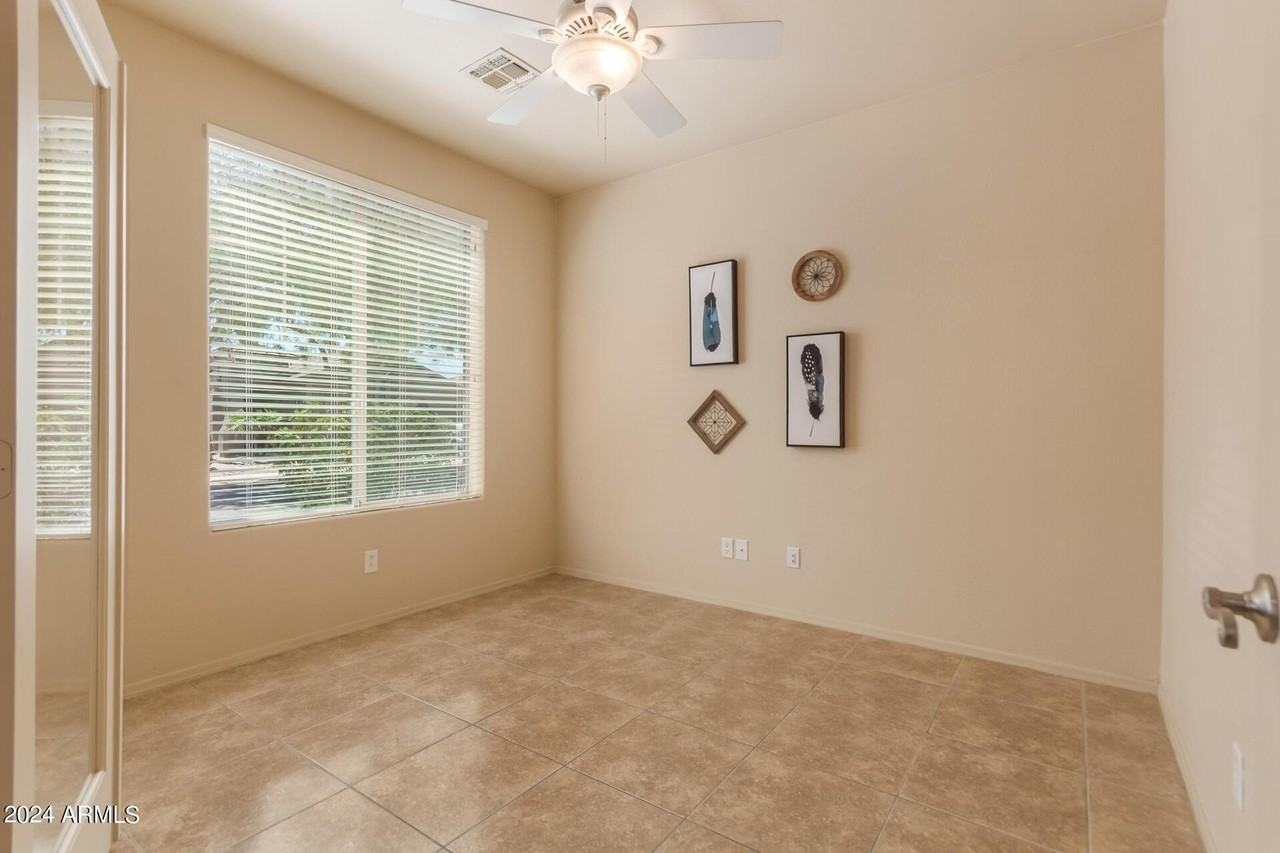35305 N 31st Dr - Photo 7 of 42