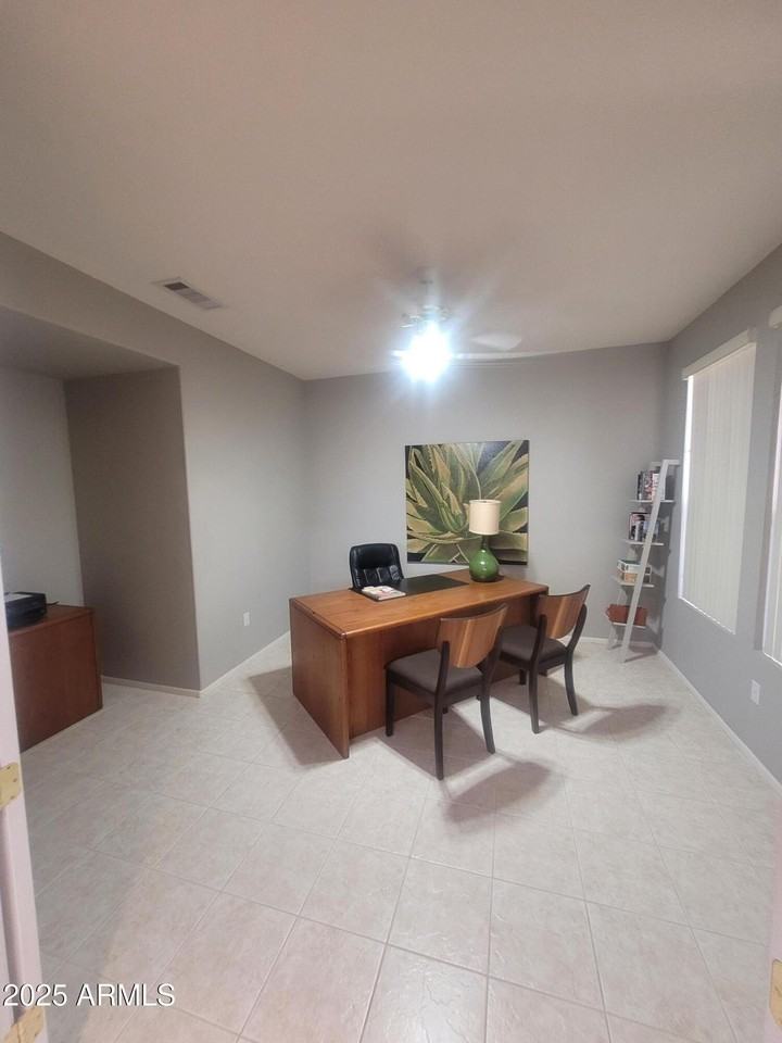 19887 N Shadow Mountain Dr - Photo 3 of 26