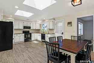 8 Woodchuck Ct - Photo 1 of 1