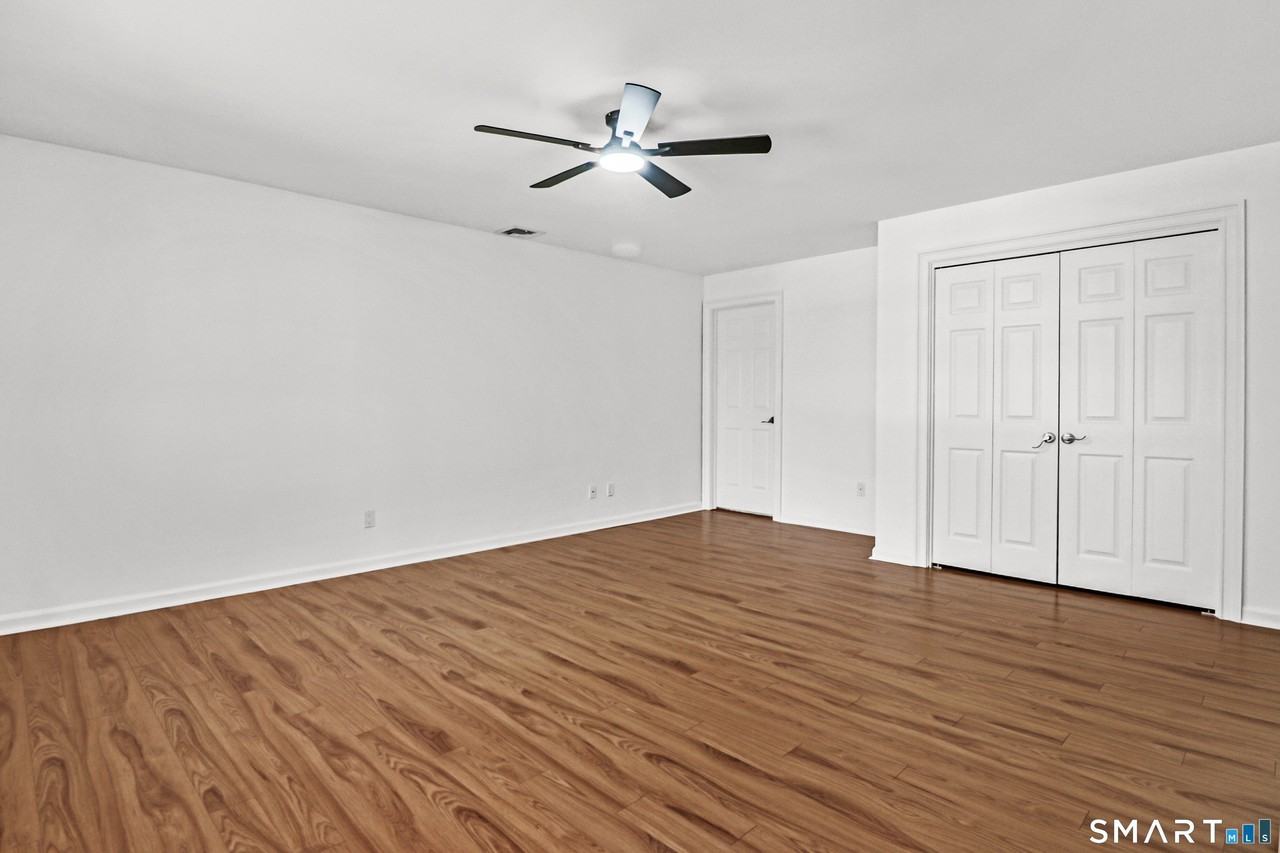 8 Woodchuck Ct - Photo 6 of 19