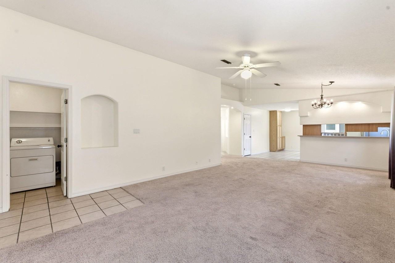 8319 Santa Clarita St Ne - Photo 6 of 29