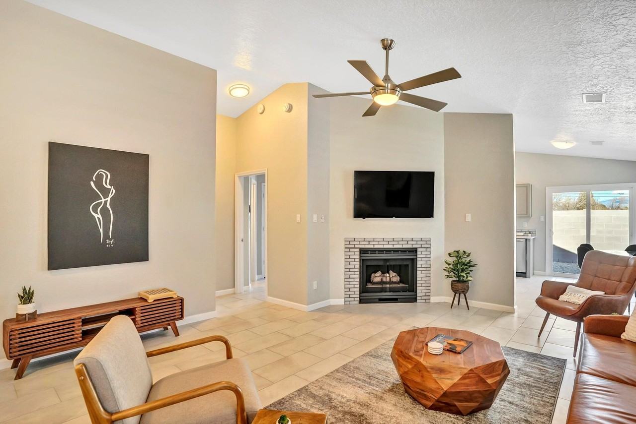 5216 Bogart St Nw - Photo 5 of 27