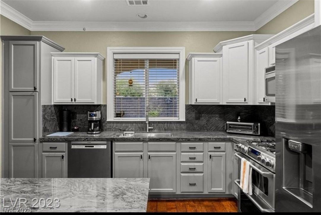 7086 Positano Hill Ave - Photo 6 of 22