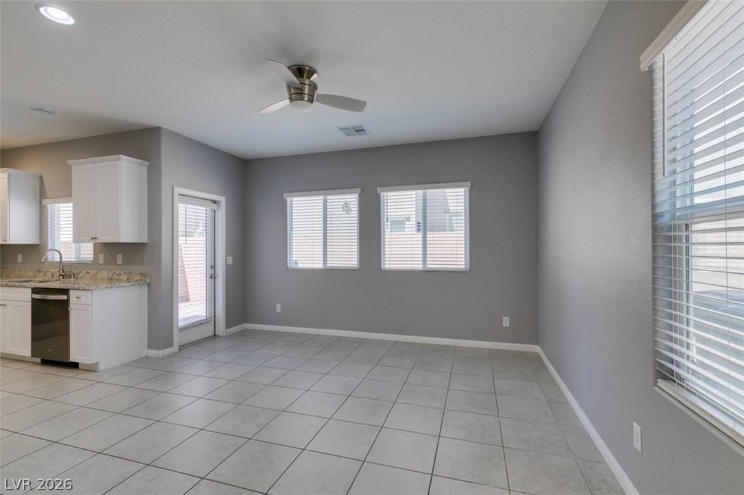 1835 Lincoln Rd - Photo 4 of 33