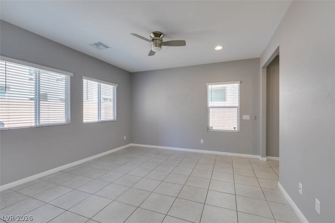 1835 Lincoln Rd - Photo 7 of 33