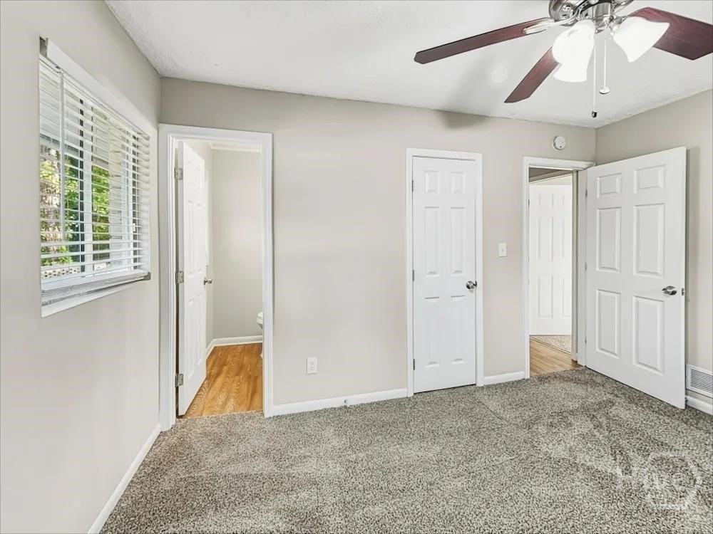 1380 Colony Hill Ct - Photo 5 of 17