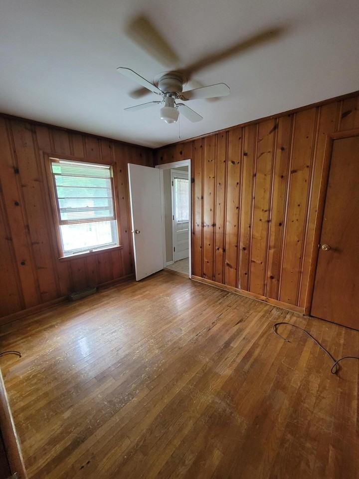 1728 Shenandoah Dr - Photo 5 of 9