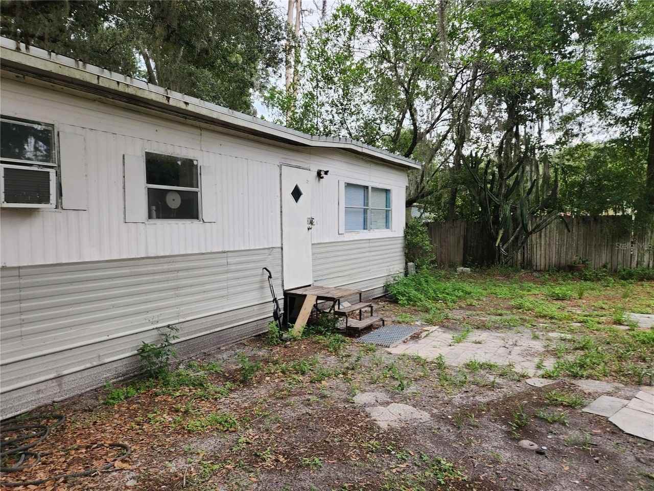 24815 Audrey Rd - Photo 4 of 25