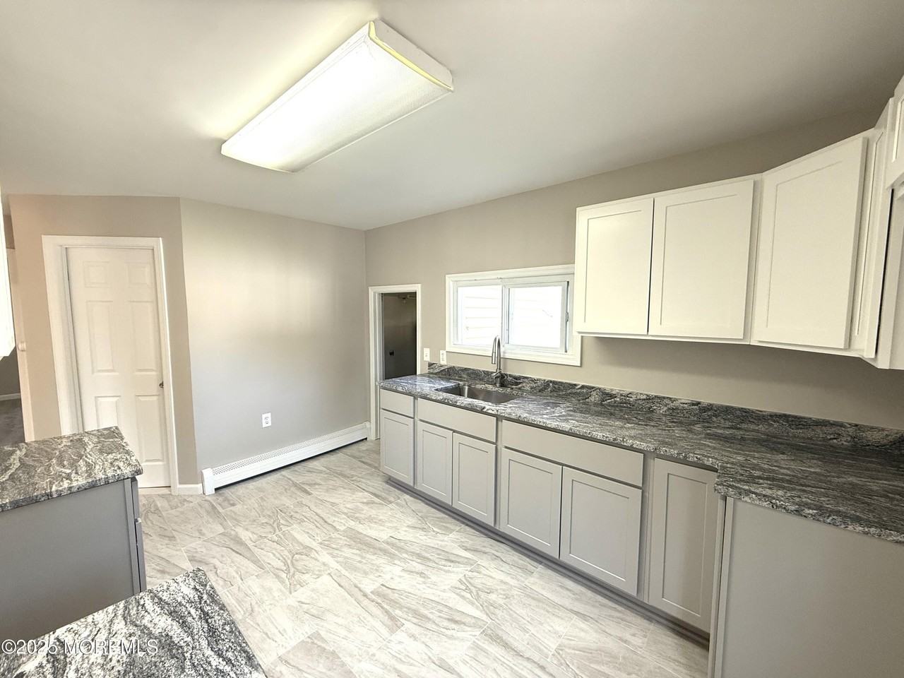 410 Bay Way - Photo 3 of 13